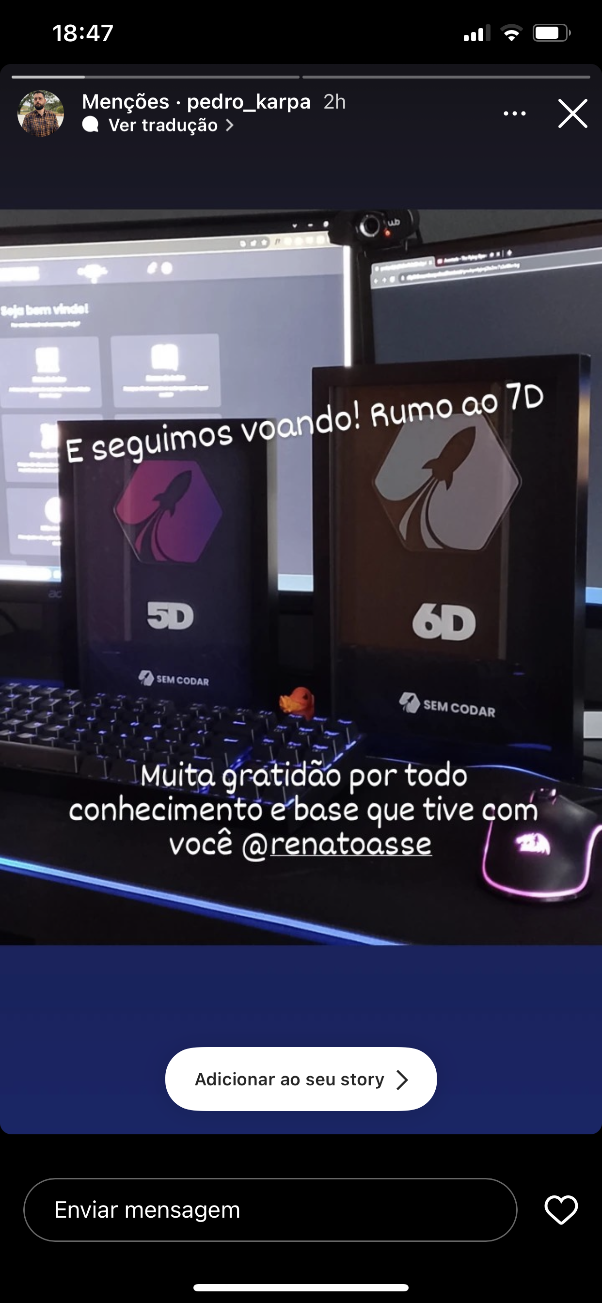 Placa comemorativa de aluno